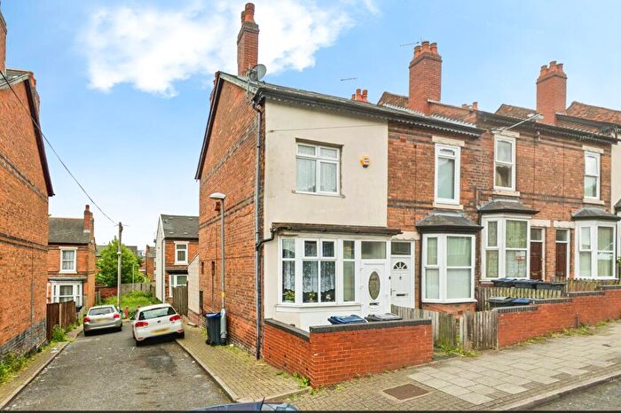 3 Bedroom Terraced House For Sale In Crompton Road, Birmingham, B20