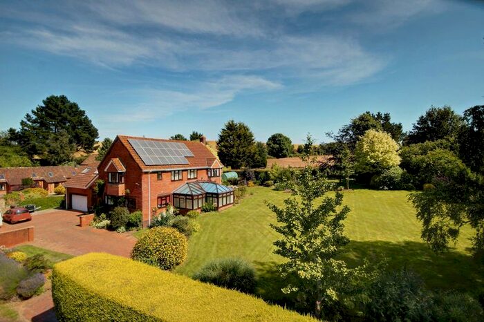 5 Bedroom Detached House For Sale In Kenton, Exeter, EX6