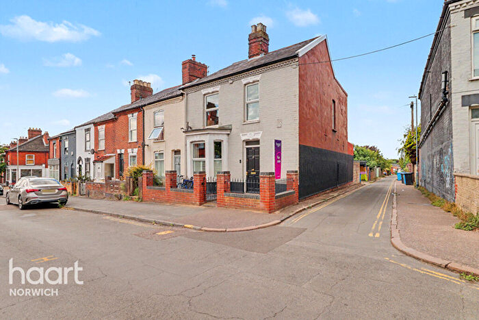3 Bedroom End Of Terrace House For Sale In Spencer Street, Norwich, NR3