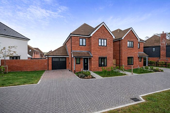 3 Bedroom Detached House For Sale In Kingfishers, Ashford Hill Road, Ashford Hill, RG19