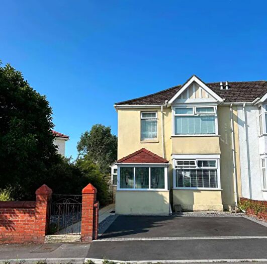 3 Bedroom Semi-Detached House For Sale In Heol Goffa, Llanelli, SA15