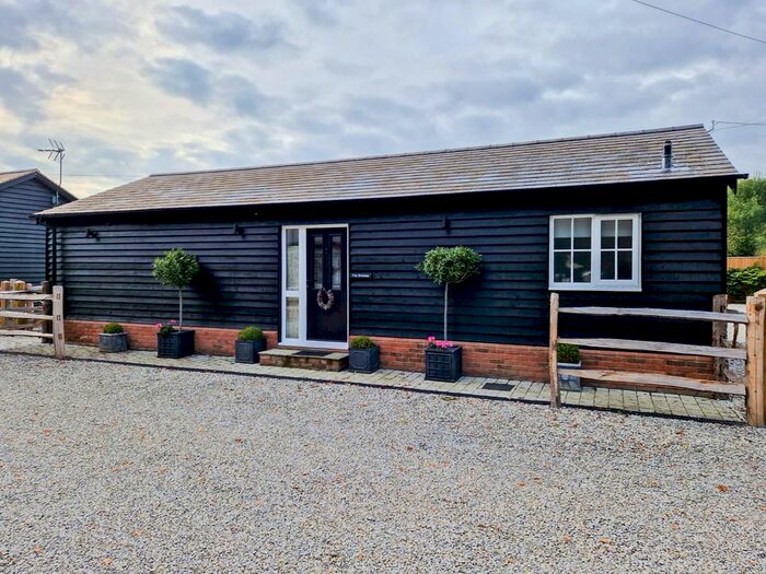 2 Bedroom Barn Conversion For Sale In Harris Lane, High Halden, Ashford, TN26