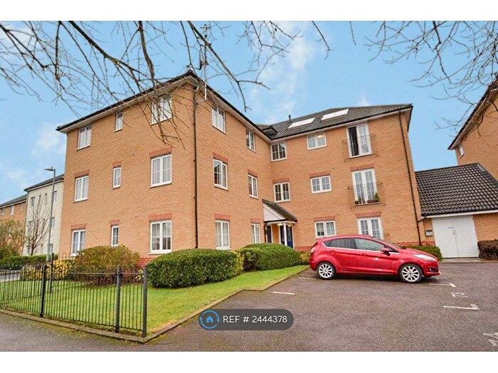 2 Bedroom Flat To Rent In Tulip House, Dagenham, RM10