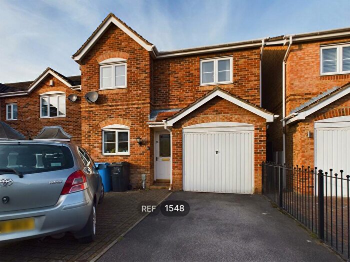 3 Bedroom Detached House To Rent In Broadwaters, Kingswood, HU7