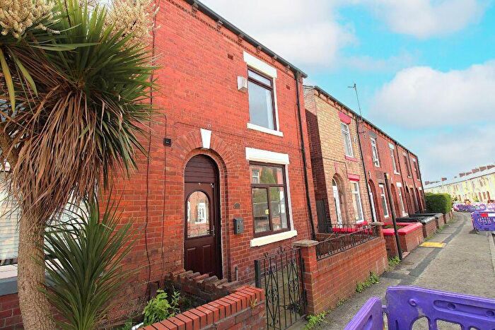 2 Bedroom Terraced House To Rent In Coalshaw Green Road, Chadderton, Oldham, OL9