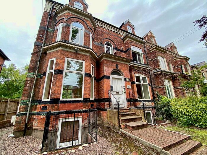 2 Bedroom Flat To Rent In Wellington Road, Whalley Range, M16