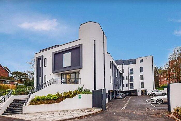 2 Bedroom Apartment To Rent In Walton Street, Aylesbury, HP21