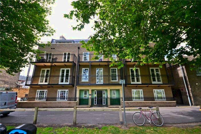 1 Bedroom Apartment To Rent In Hobbs House, - Regent Terrace, Cambridge, CB2