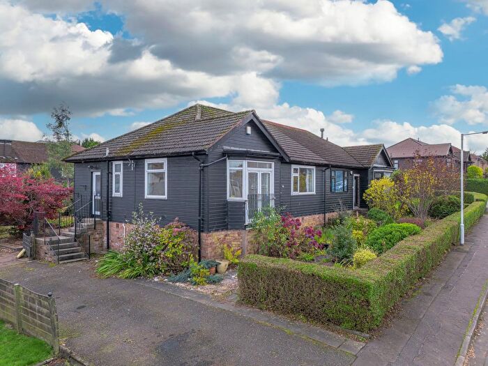 2 Bedroom Semi Detached Bungalow For Sale In Young Terrace, Cowdenbeath, KY4