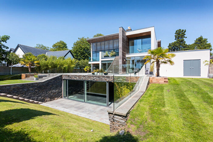 5 Bedroom Detached House For Sale In The Greenside, Wrea Green, PR4