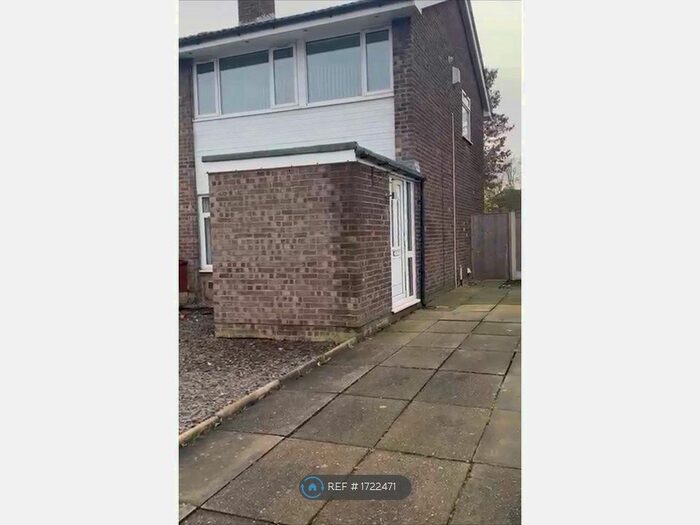 3 Bedroom Semi-Detached House To Rent In Birdwell Drive, Great Sankey, Warrington, WA5