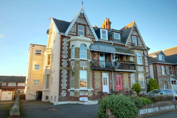 1 Bedroom Flat To Rent In St. Catherines Road, Littlehampton, BN17