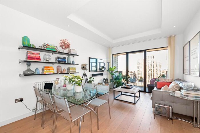 1 Bedroom Apartment For Sale In Grantham House, Botanic Square, E14