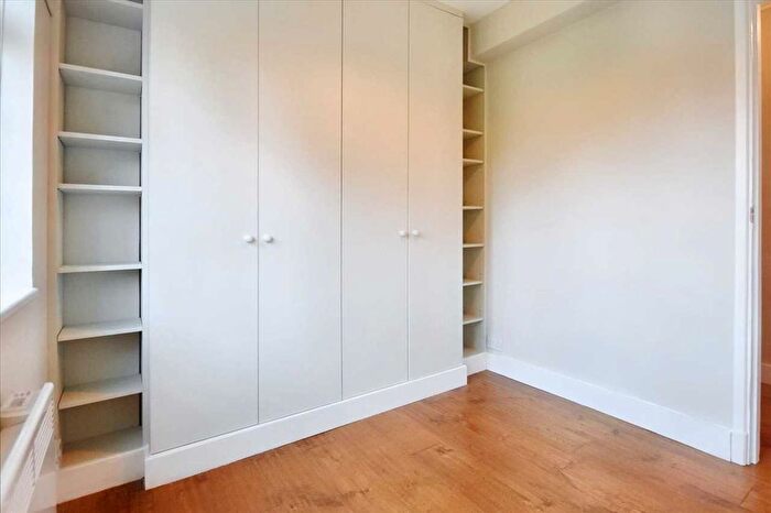 2 Bedroom Flat To Rent In Chiswick Village, Chiswick, Chiswick, W4