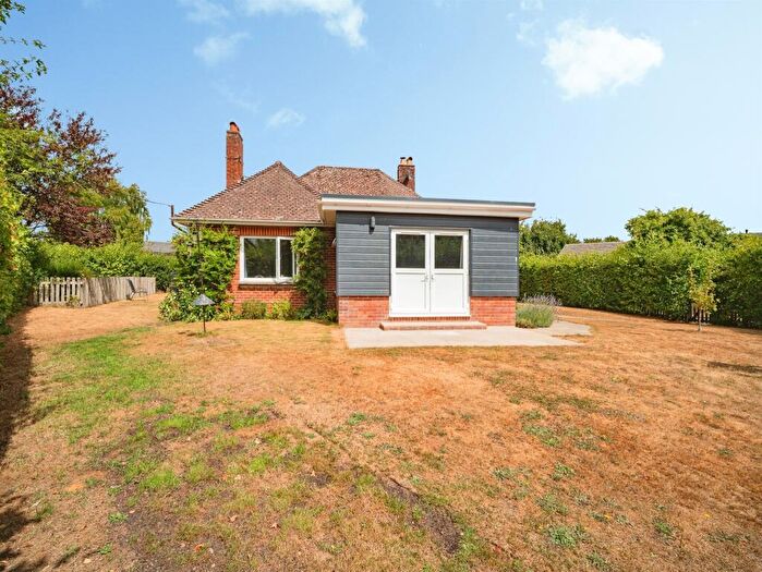3 Bedroom Detached Bungalow For Sale In Symonds Court, Charminster, Dorchester, DT2