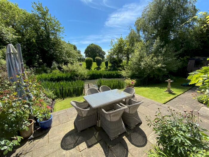 2 Bedroom Cottage For Sale In Adlington Road, Wilmslow, SK9