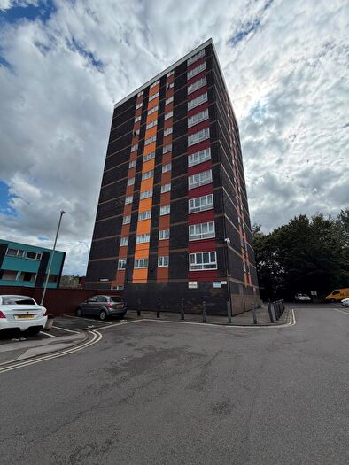2 Bedroom Flat To Rent In Champney, St. Cecilia Close, Kidderminster, Worcestershire, DY10