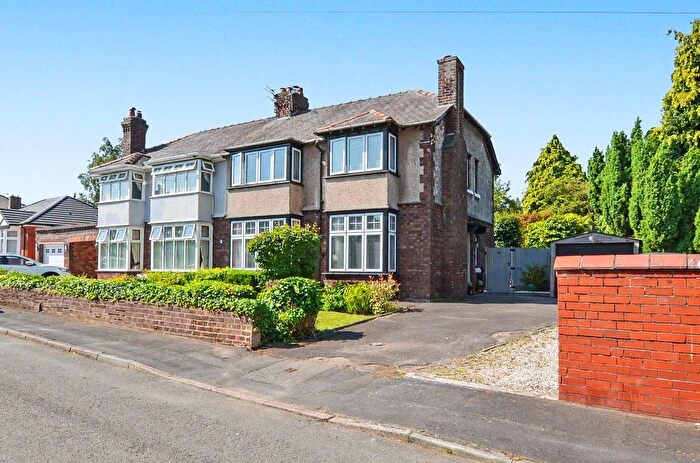 4 Bedroom Semi-Detached House For Sale In Maryhill Road, Runcorn, WA7