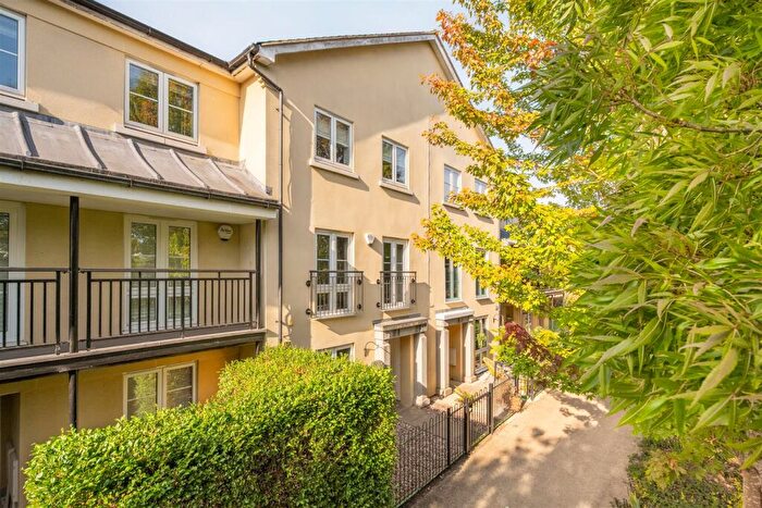 4 Bedroom Town House For Sale In Canterbury Mews, Windsor, SL4