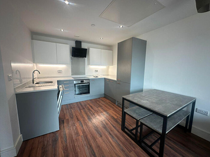 2 Bedroom Apartment To Rent In Chatham Street, Sheffield, South Yorkshire, S3