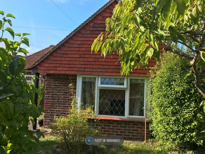 2 Bedroom Bungalow To Rent In Barn Close, Kingston, Lewes, BN7