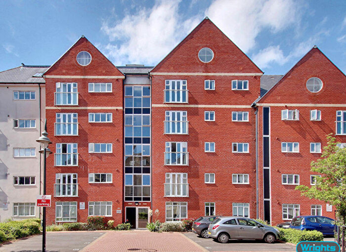 2 Bedroom Flat For Sale In Ushers Court, Trowbridge, BA14