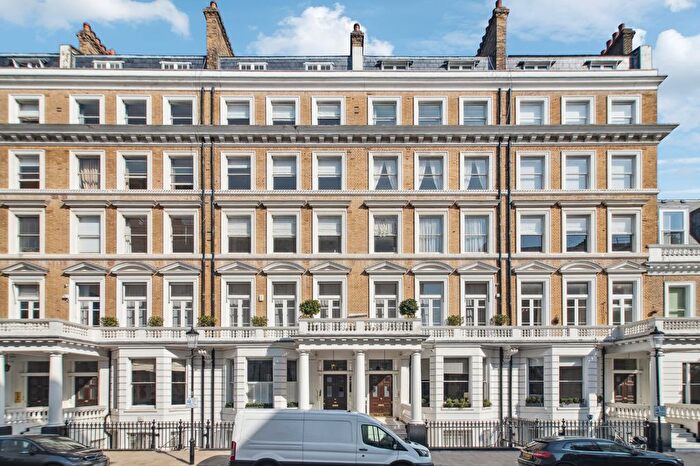 2 Bedroom Flat To Rent In Queens Gate Gardens, South Kensington, SW7