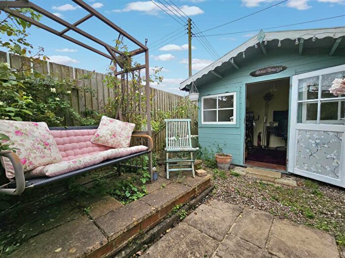 3 Bedroom Semi-Detached House For Sale In Watery Lane, Newent, GL18