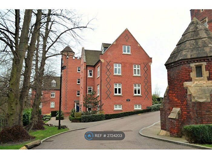 2 Bedroom Flat To Rent In The Galleries, Warley, Brentwood, CM14