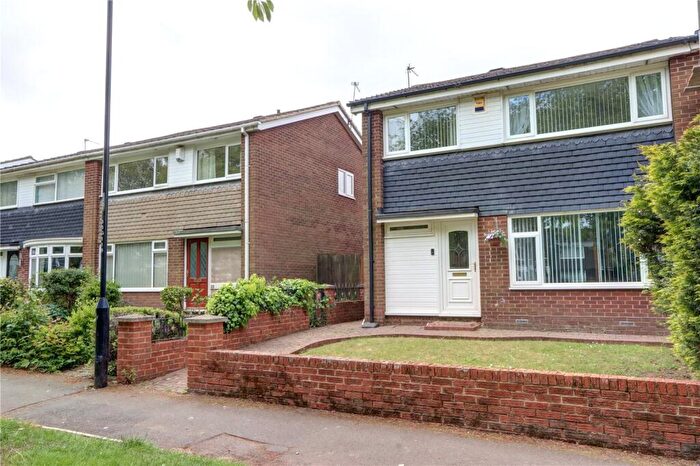 3 Bedroom Semi Detached House For Sale In Greenway, Chapel Park, Newcastle Upon Tyne, Tyne And Wear, NE5