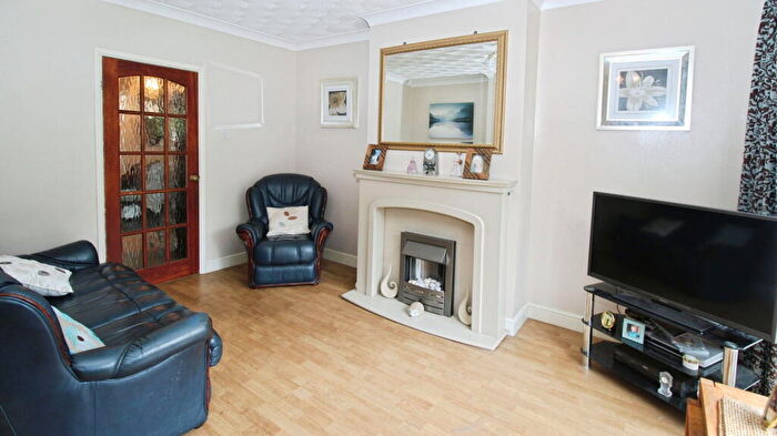 3 Bedroom Semi-Detached Bungalow For Sale In Birch Tree Gardens, Brierley Hill, DY5