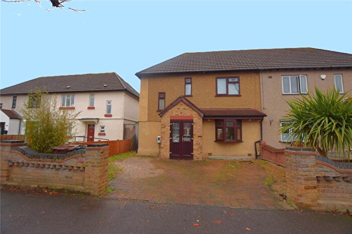 4 Bedroom Semi Detached House For Sale In West Road, Chadwell Heath, Romford, RM6