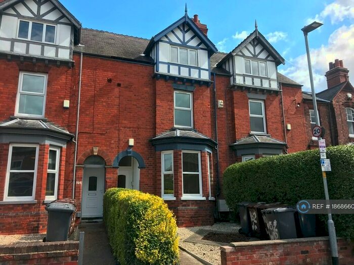 7 Bedroom Terraced House To Rent In West Parade, Lincoln, LN1