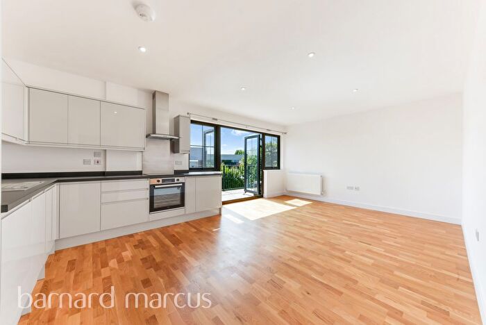 2 Bedroom Flat To Rent In Sydenham Road, Croydon, CR0