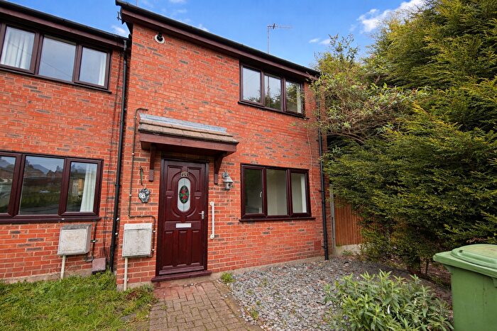 2 Bedroom Property To Rent In Holly Rise, Newark, NG22