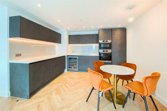 2 Bedroom Apartment To Rent In Elizabeth Tower, M15