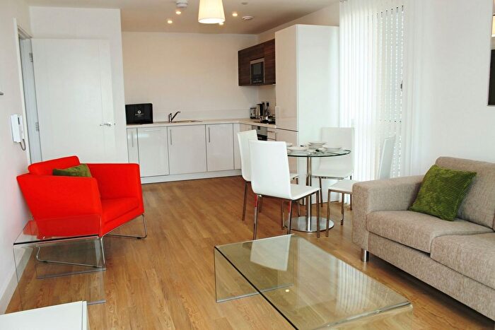 1 Bedroom Flat To Rent In Jefferson Plaza, London, E3