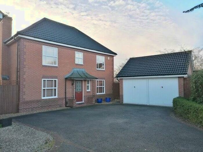 4 Bedroom House To Rent In Esk Hause Close, West Bridgford., NG2