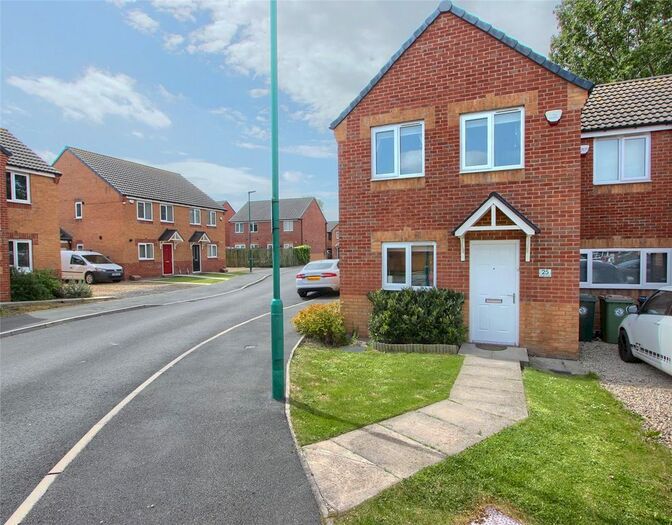 3 Bedroom Semi-Detached House For Sale In Kings Close, Middlesbrough, TS6