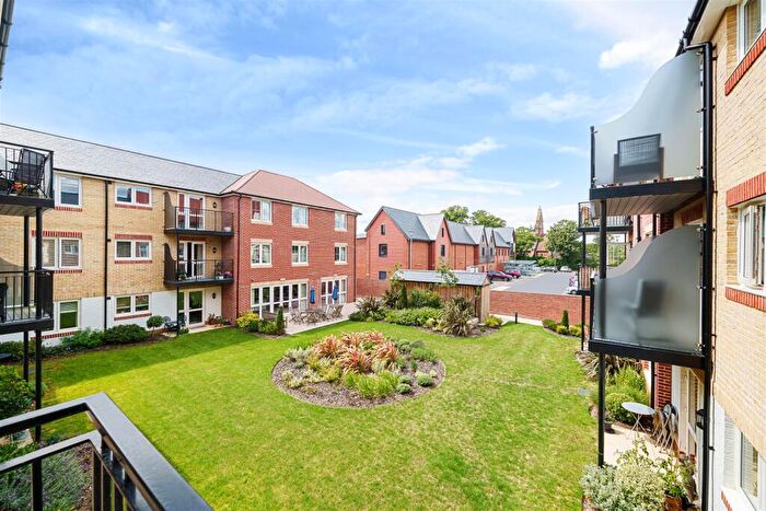 1 Bedroom Retirement Property For Sale In Hubert Lodge, Hythe, Southampton, SO45