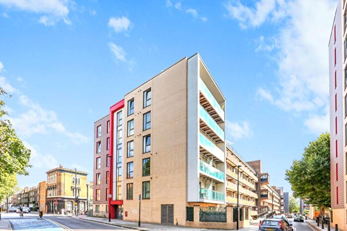 2 Bedroom Apartment To Rent In Cable Street, E1