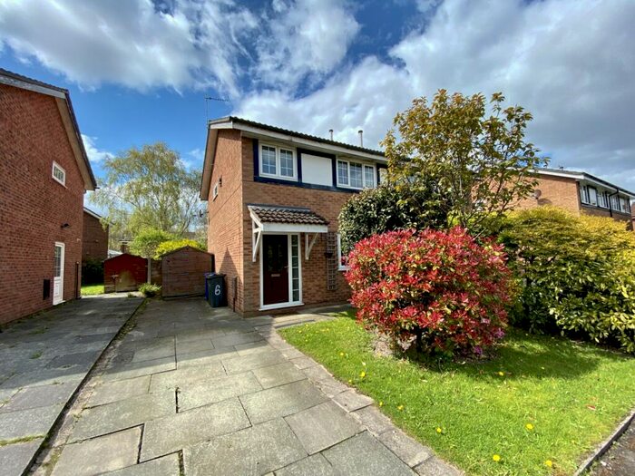 3 Bedroom Semi-Detached House To Rent In Wilderswood Close, Withington, Manchester, M20