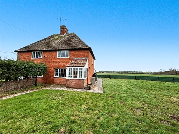 3 Bedroom House To Rent In Stalbridge, Dorset, DT10