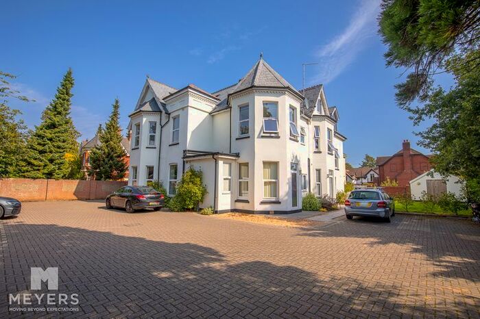 2 Bedroom Flat To Rent In Lansdowne Manor, Lansdowne Road, Bournemouth, BH1
