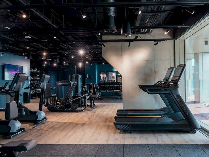 2 Bedroom Apartment To Rent In The Mercian, Broad Street, Birmingham, B15