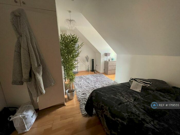 1 Bedroom Flat To Rent In Temple Road, Croydon, CR0