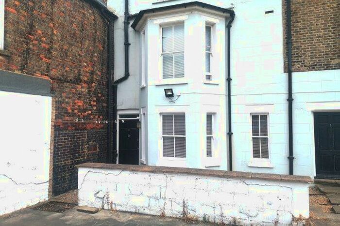 1 Bedroom Flat To Rent In Star Hill, Rochester, ME1