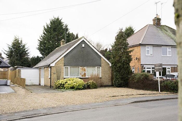 2 Bedroom Detached Bungalow For Sale In Scotland Road, Market Harborough, LE16