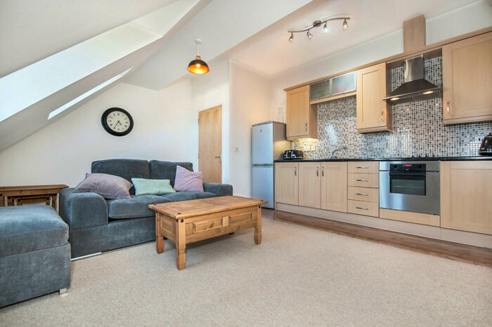 2 Bedroom Apartment To Rent In Pintail Close, Cheltenham, GL51