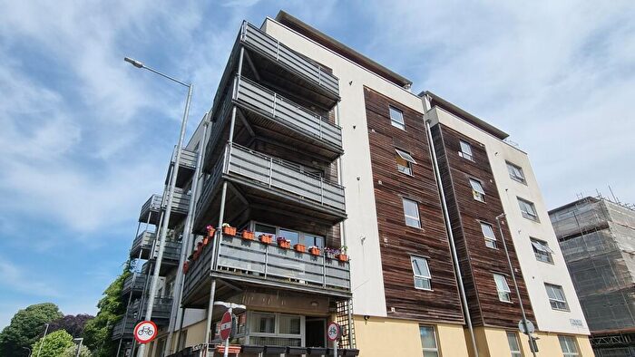 3 Bedroom Flat To Rent In Wellend Villas, Brighton, BN1